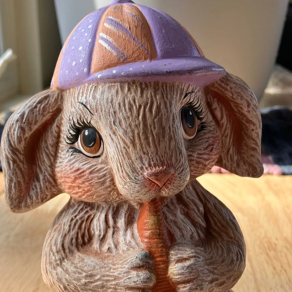 CERAMIC BUNNY DECORATIONS HAND-PAINTED. EXCELLENT CONDITION